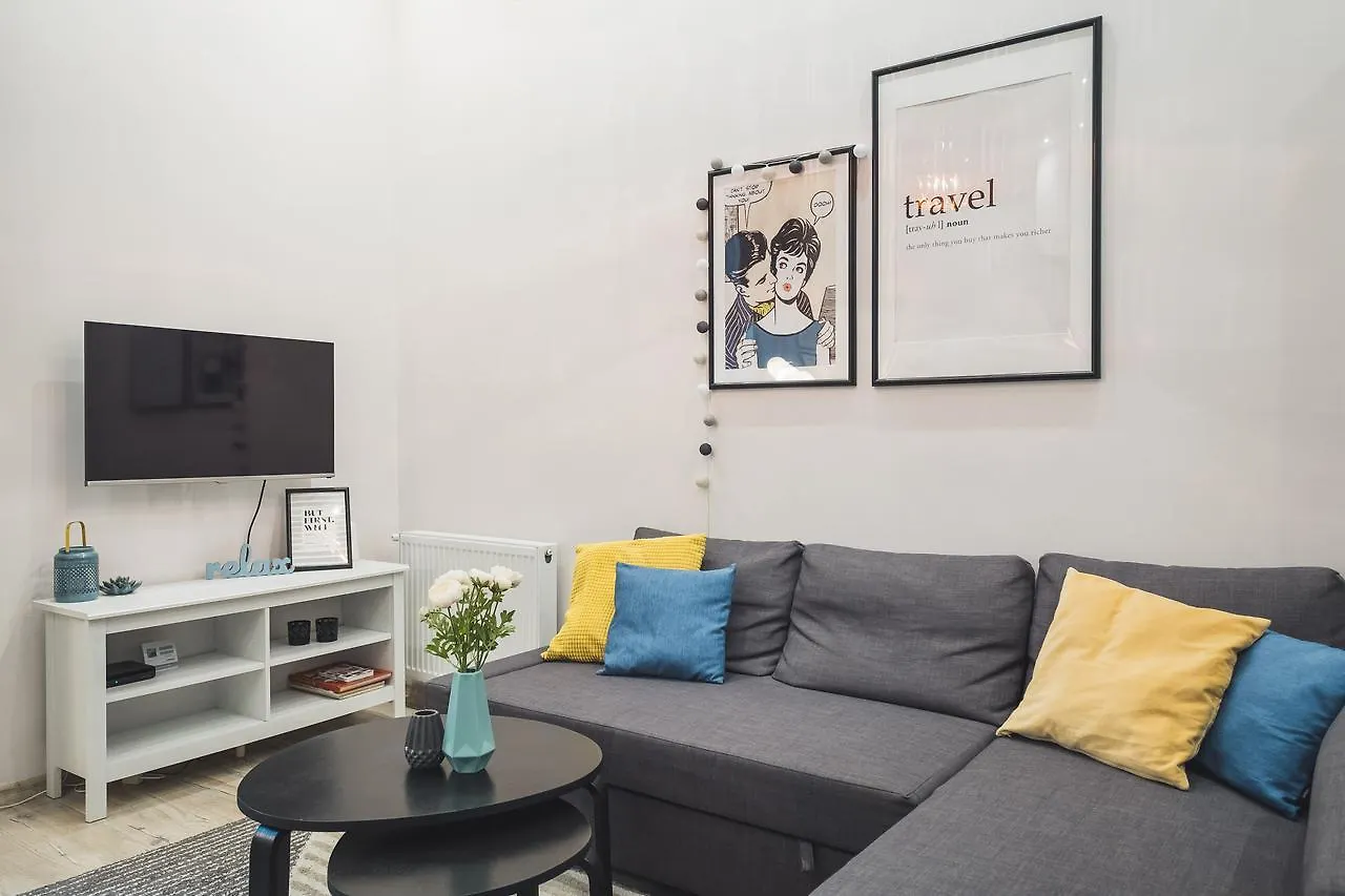 Cyc Apartment Budapest 0*,